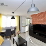93663161_max-1