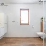 96775928_max