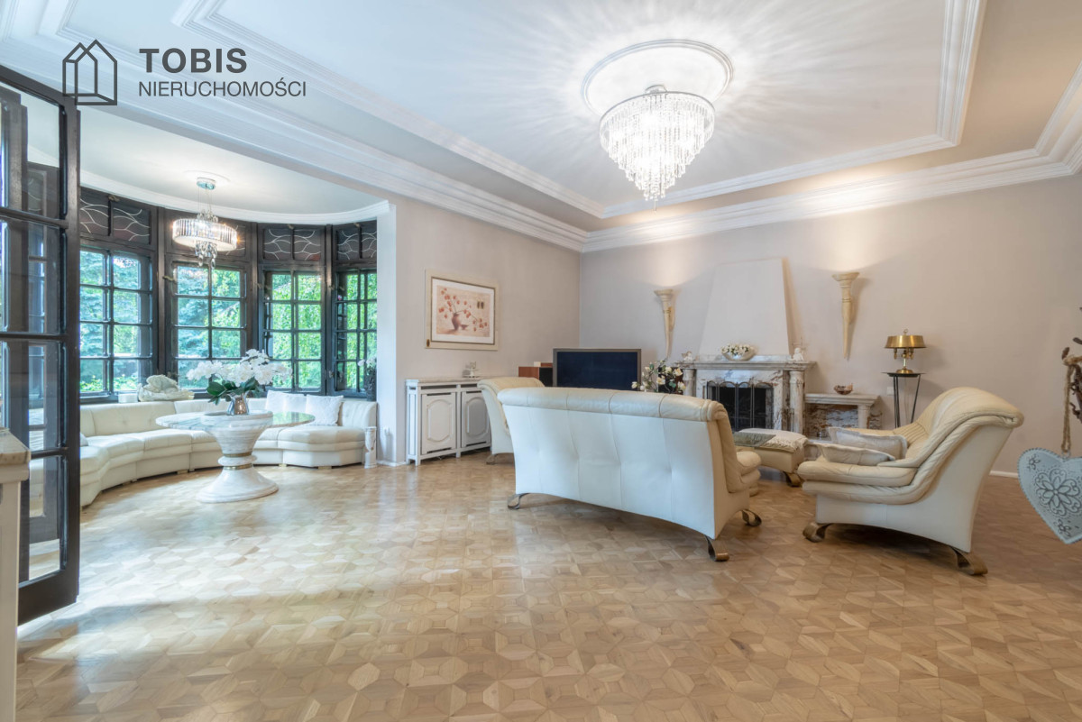 108496595_max