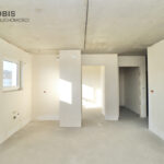 112053611_max-1