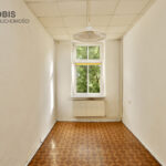 116713064_max